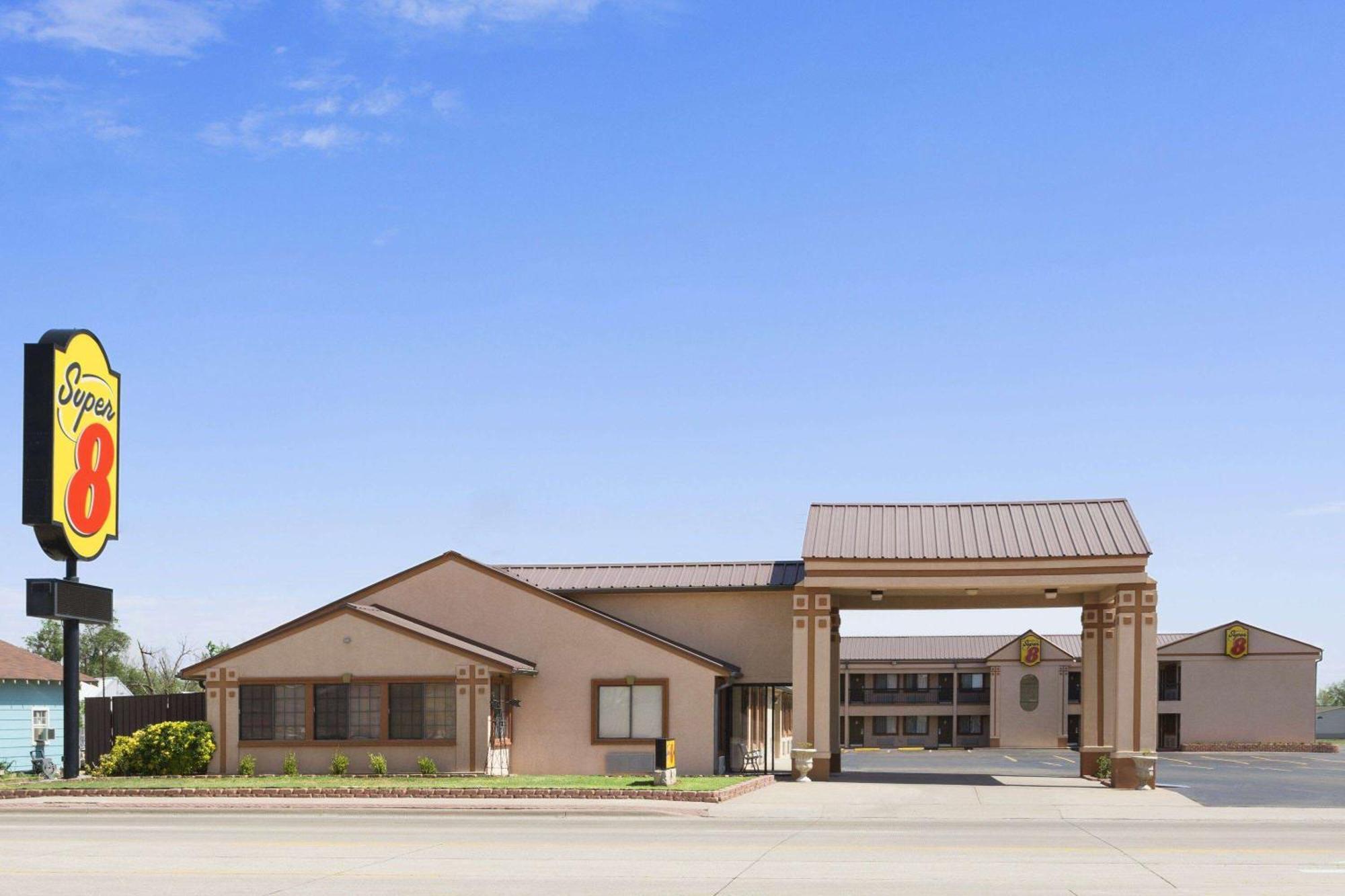 Motel Super 8 By Wyndham Childress Exterior foto